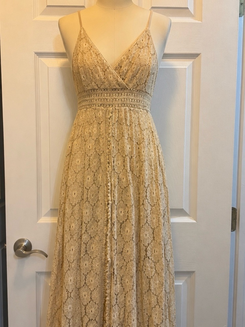 Cupshe Cream Lace Spaghetti Strap Maxi Dress